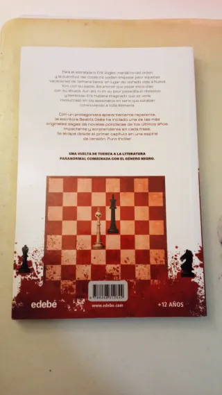 ERIK VOGLER 1: LOS CRÍMENES DEL REY BLANCO (Spa...