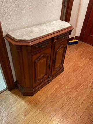 Mesita de entrada mármol y madera