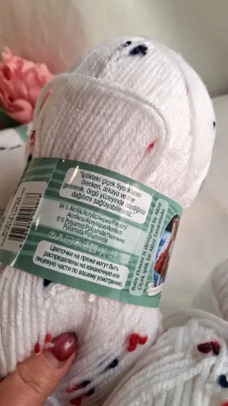 4 Gomitoli Alize baby Flover,  bianco, multicolor