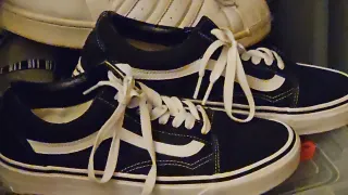 Zapatillas Vans Negras y Blancas