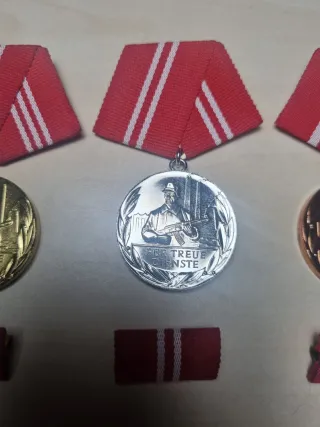 Medallas RDA República Democrática Alemana
