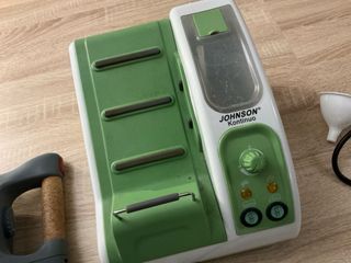 Plancha de vapor con caldera Johnson