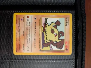 Carte Pokémon Base Set 2 & Legendary Collection