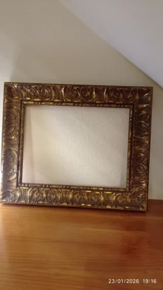 Marco dorado envejecido vintage