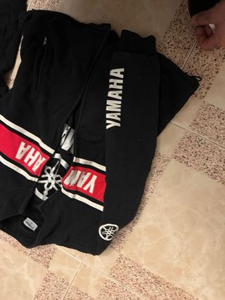Chaqueta Yamaha Negra y Roja mujer