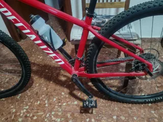 Bici de Montaña Specialized Roja