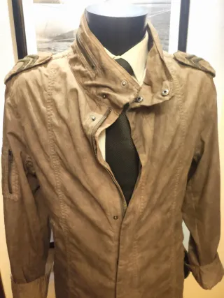 Cazadora Guess Premium Beige/Marrón