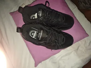 Zapatillas Nike Air Monarch IV Negras