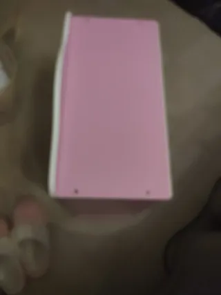 Armario infantil rosa y blanco