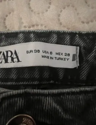 Vaqueros Zara grises anchos