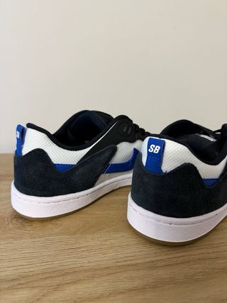 Nike Scarpe Uomo Taglia 42.5