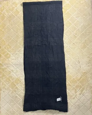 Bufanda cuadros gris y negro