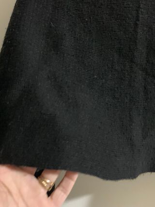 Poncho nero in maglia acrilica elegante per donna