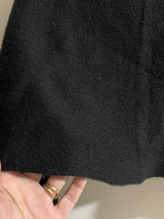 Poncho nero in maglia acrilica elegante per donna