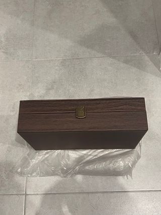 Caja para 12 relojes de madera y cristal