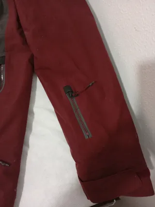 Anorak esquí color rojo vino  y gris, dreamscape