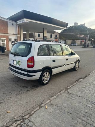 Opel Zafira 2002