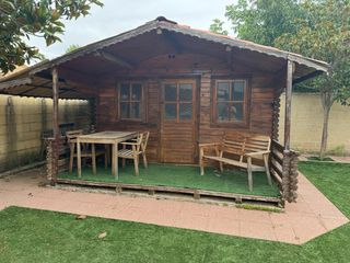 Caseta de madera rústica