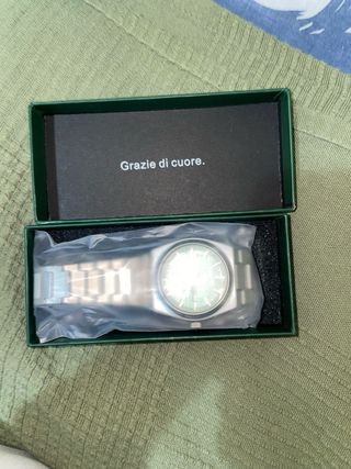 Reloj Pelvini Esfera Verde y Correa Plateada