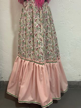 Zagalejo floral con volantes