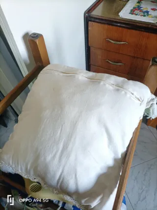 9 Cuscini bianchi Ricamati