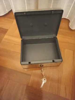 Caja de caudales antigua