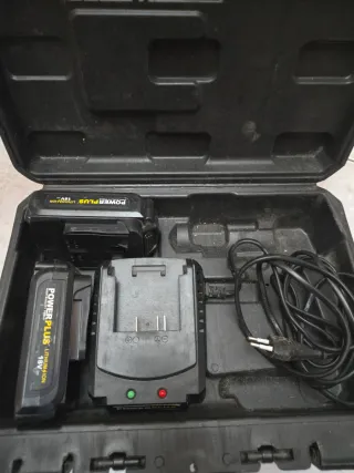 Baterías y Cargador PowerPlus