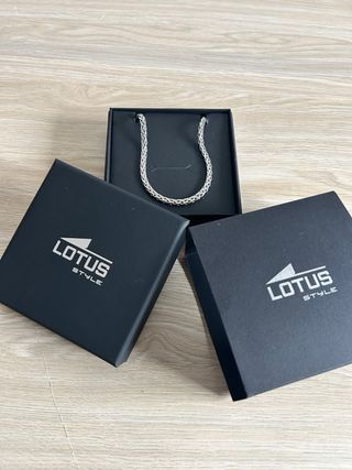 Collar Lotus NUOVO da uomo