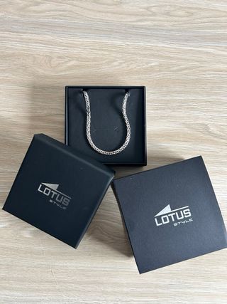 Collar Lotus NUOVO da uomo