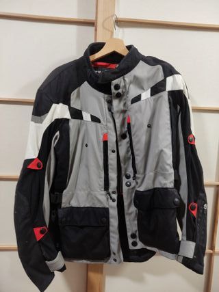 Chaqueta BMW Moto Negra y Gris solo talla 56