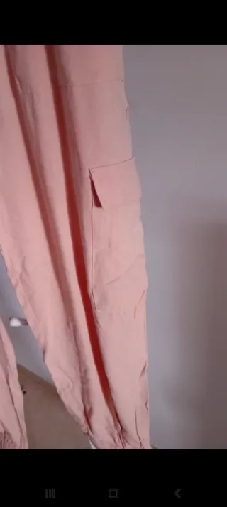 Pantalón rosa cargo