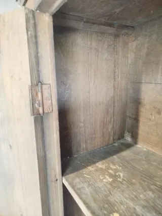 Armadio noce massiccio 1800