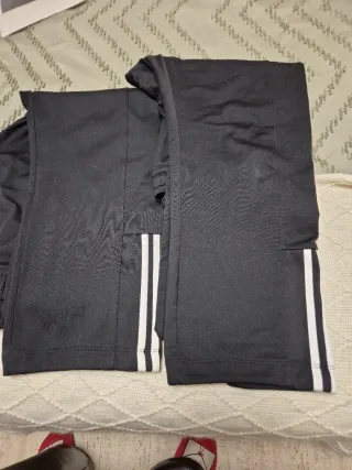 2 Pantalónes,chándal Adidas negro,estatura 1.57
