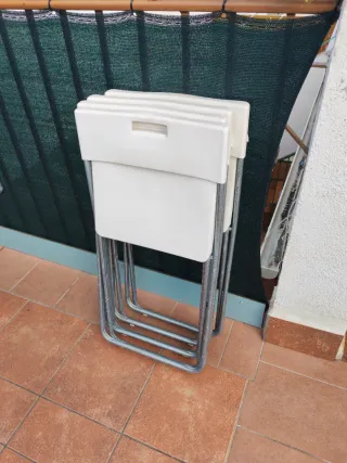 Sillas plegables blancas IKEA (x4)
