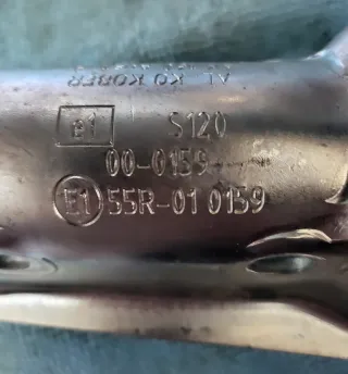 Enganche de remolque metálico