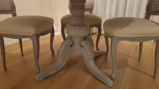 Mesa antigua restaurada. Recogida en Escorial