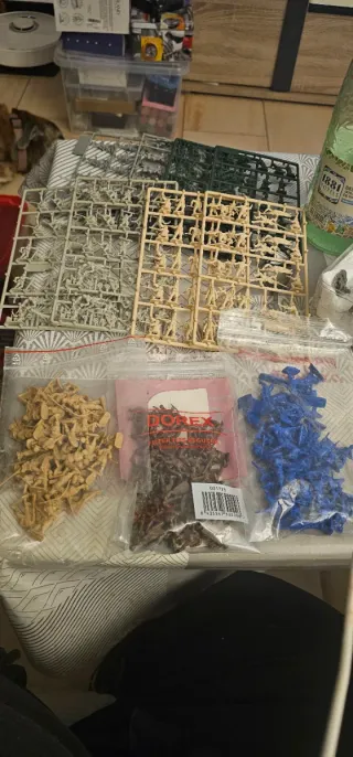 Lote Figuras 1/72 (varios colores)