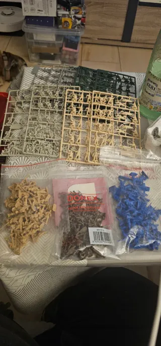 Lote Figuras 1/72 (varios colores)