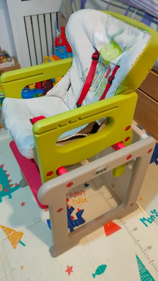 Trona Jane desmontable mesa y silla