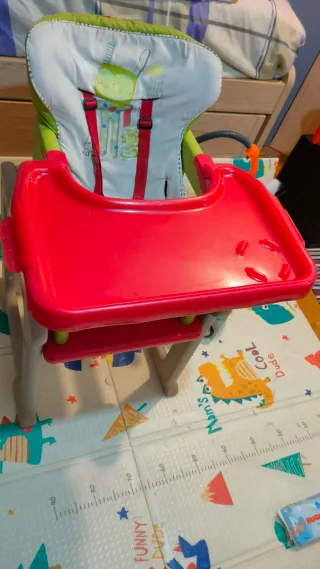 Trona Jane desmontable mesa y silla