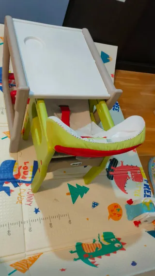 Trona Jane desmontable mesa y silla