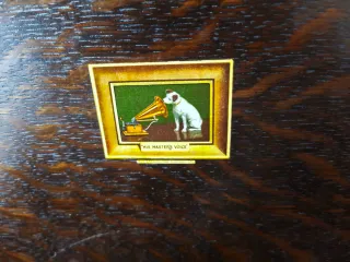 Gramófono His Master's Voice 193