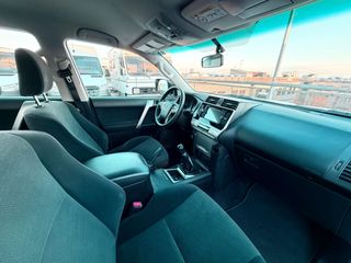 Toyota Land Cruiser 150 2020