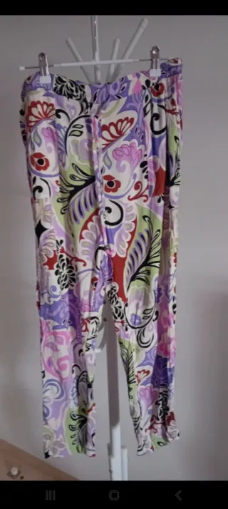 Pantalones estampados mujer