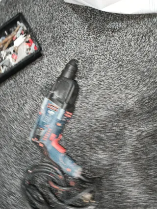 Taladro percutor Bosch GBH 2-21