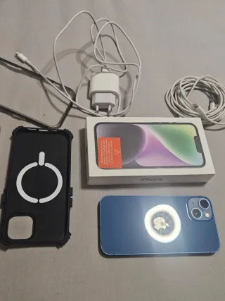 iPhone 13 + Caja, Cargador,2 cables y Funda