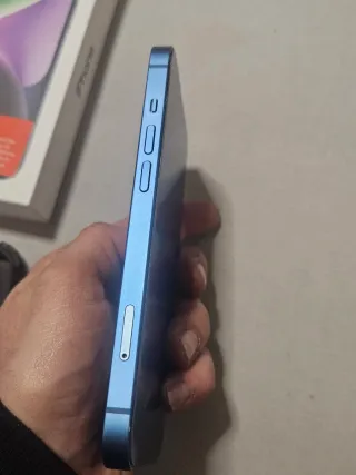 iPhone 13 + Caja, Cargador,2 cables y Funda