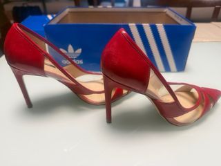 Zapatos Zara tacon color rojo charol sin estrenar