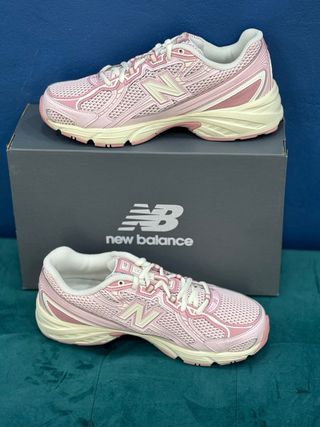 Zapatillas New Balance Rosa y Beige