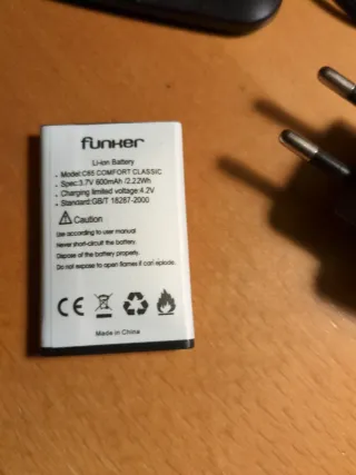Teléfono Funker con Tecla SOS
